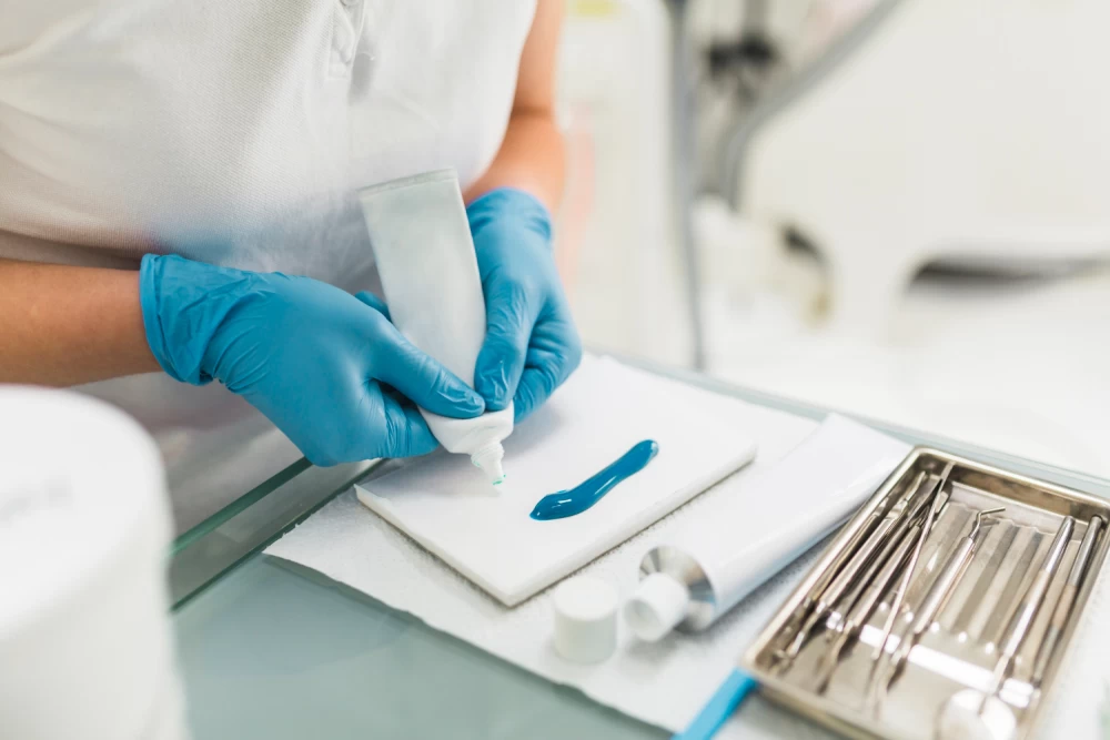 dental manufacturing companies